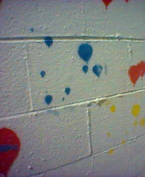 http://monkey.org/~jose/moblog/pics/balloon_stencils2.jpg
