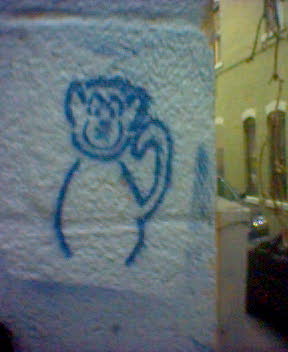 http://monkey.org/~jose/moblog/pics/cat_stencil.jpg