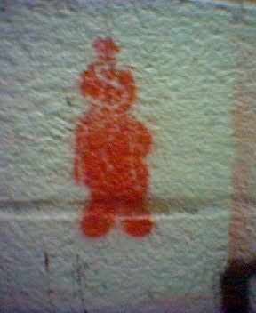 http://monkey.org/~jose/moblog/pics/moneyhead.jpg