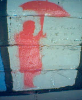 http://monkey.org/~jose/moblog/pics/red_umbrella.jpg